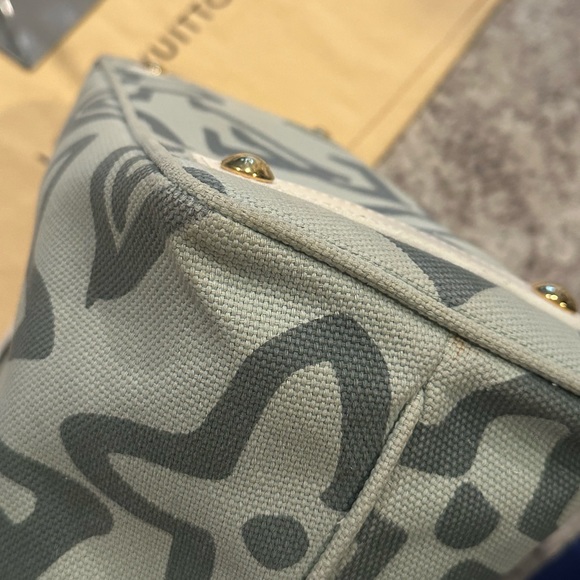 Preowned Louis Vuitton Tahitienne Limited Edition Tote - Picture 13 of 15